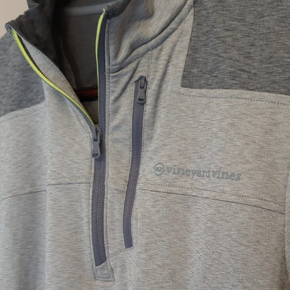 Vineyard Vines Men's Gray Heather Quarter-Zip Pullover OTG Shep Shirt - Picture 3 of 8